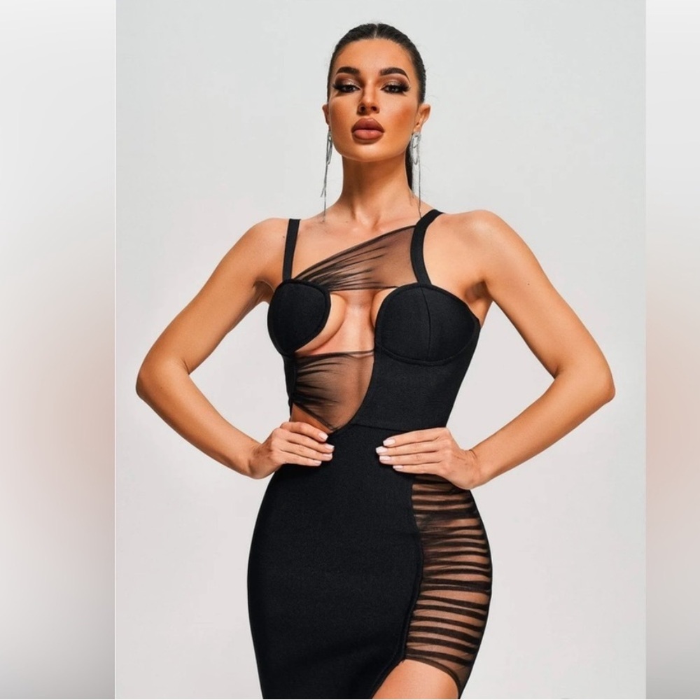 Elegant Black Asymmetrical Dress - Picture 3 of 4